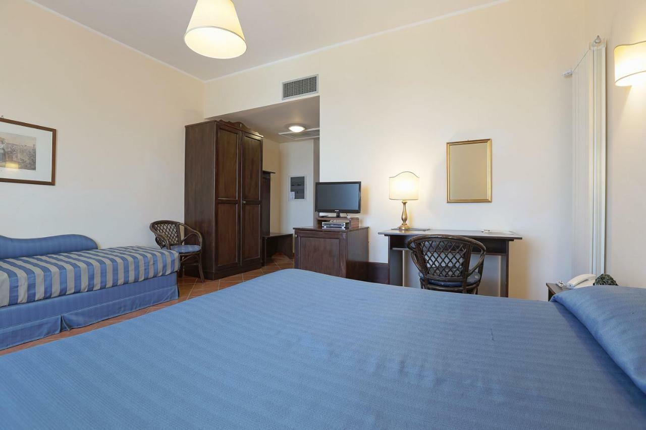 Pigna D'Oro Country Hotel Santo Stefano Quisquina Exterior photo