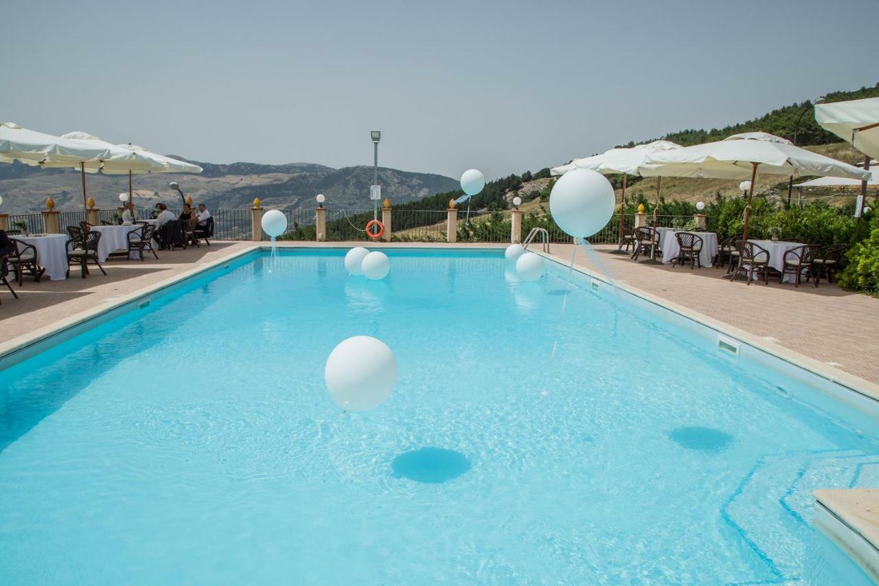 Pigna D'Oro Country Hotel Santo Stefano Quisquina Exterior photo